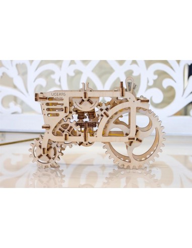 UGEARS TRACTEUR 20.1X8.7X 13.7CM