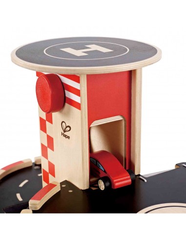 GARAGE ET STATION SERVICE EN BOIS